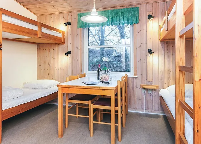 Semesterbostad Beautiful Near Mariehaven Ansager